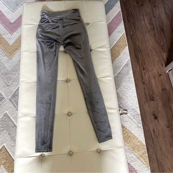 Spanx velvet leggings - Picture 5 of 7